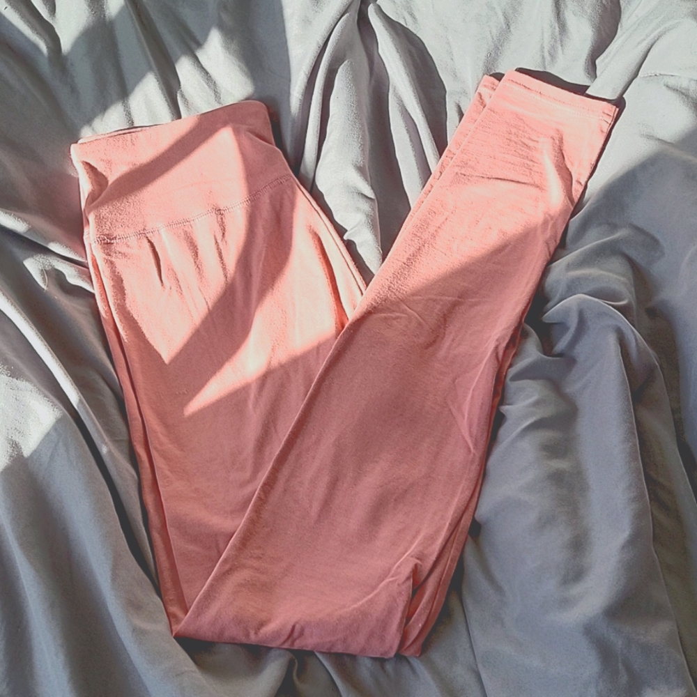 Pink leggings